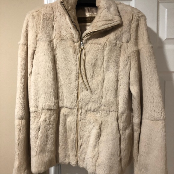 Andrew Marc women’s L sheared rabbit coat. - Picture 4 of 7